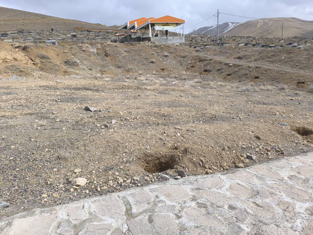 احیای فضای سبز آرامستان روستای هریس